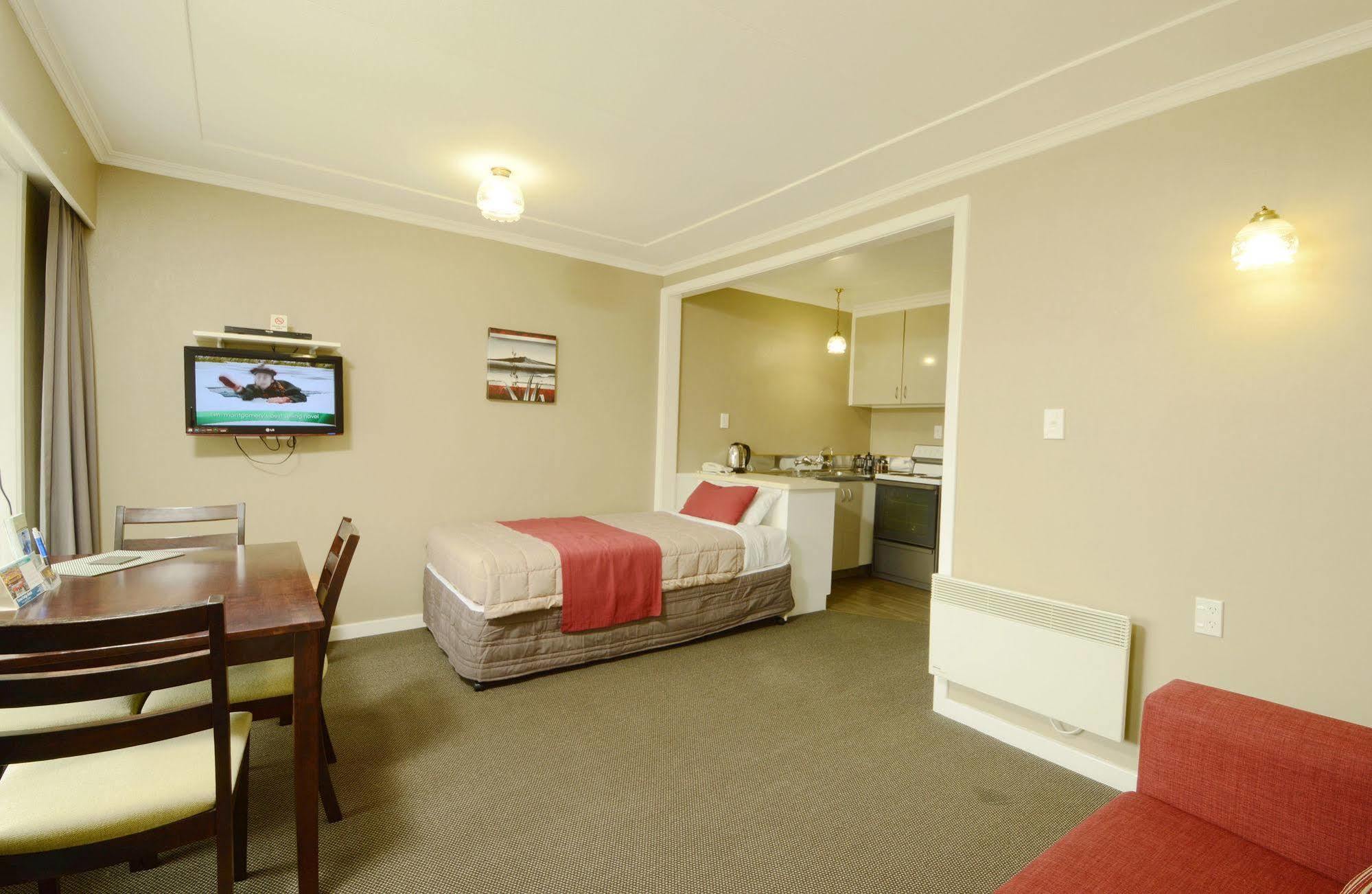 Tower Lodge Motel Invercargill Exterior photo