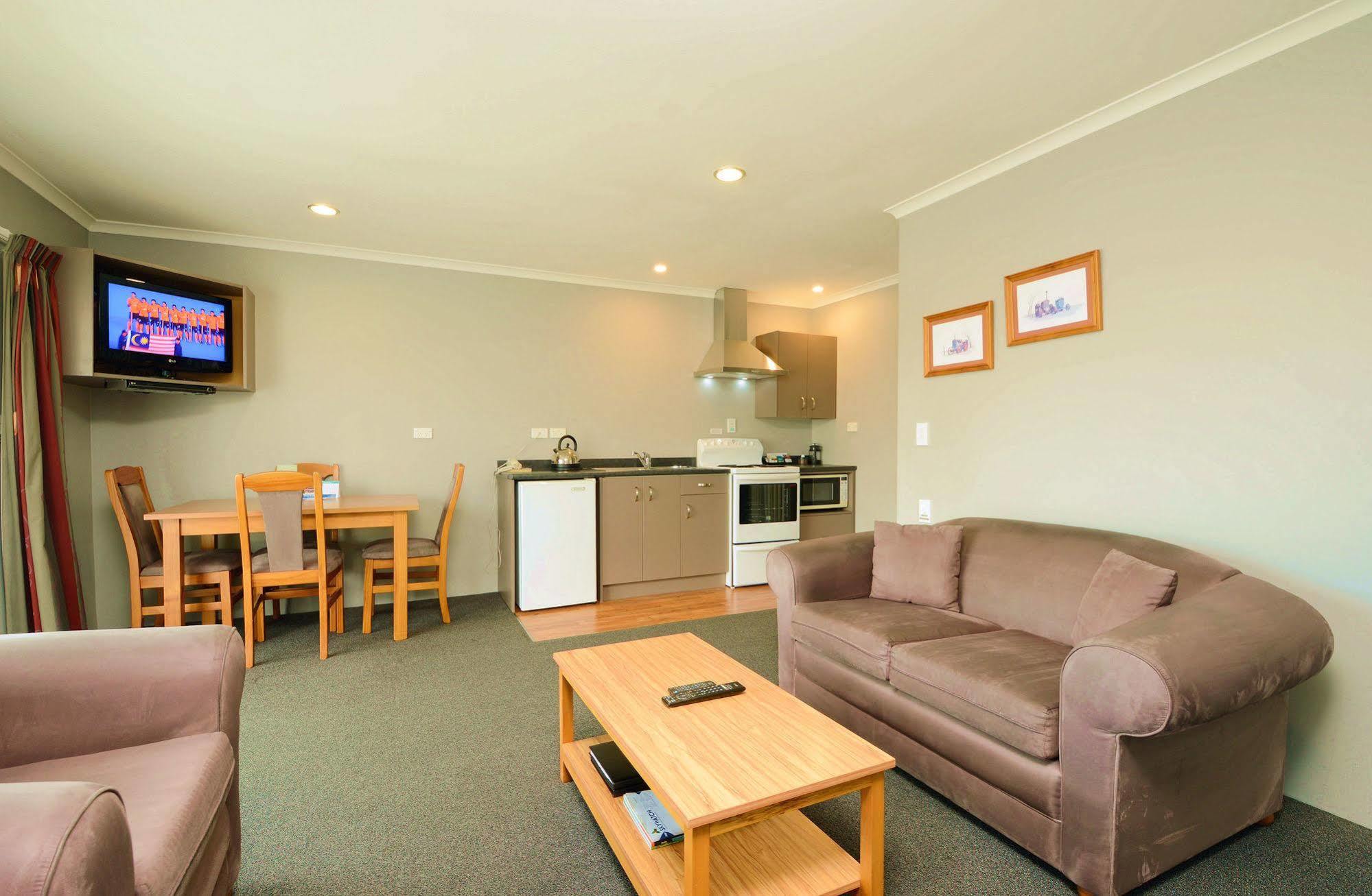 Tower Lodge Motel Invercargill Exterior photo
